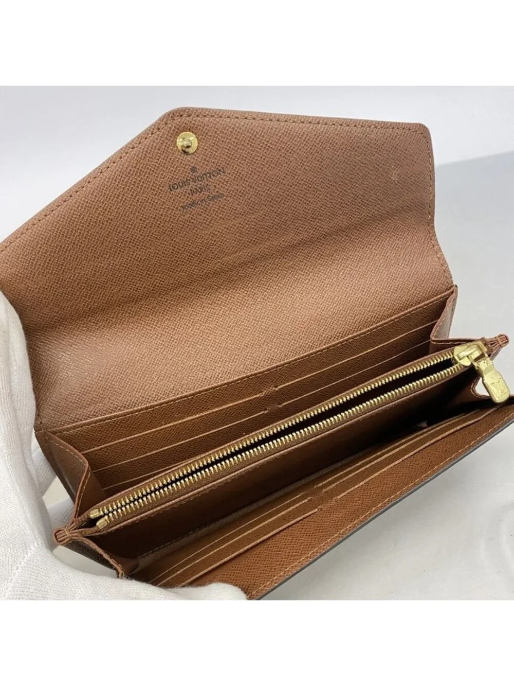 Louis Vuitton there preloved depth